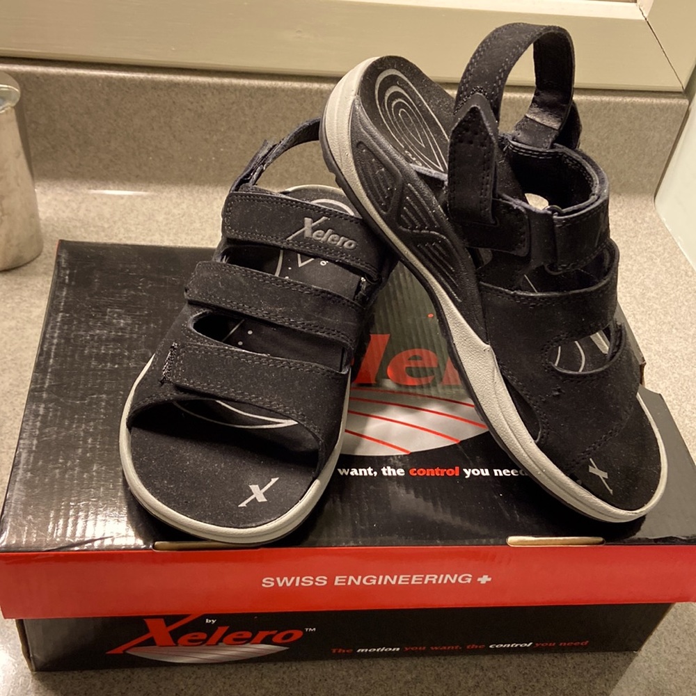 Xelero black women’s sandals/slides  Size 6